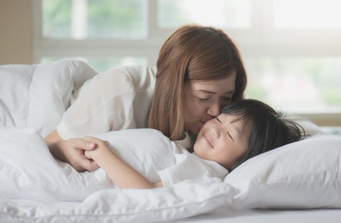肢體接觸